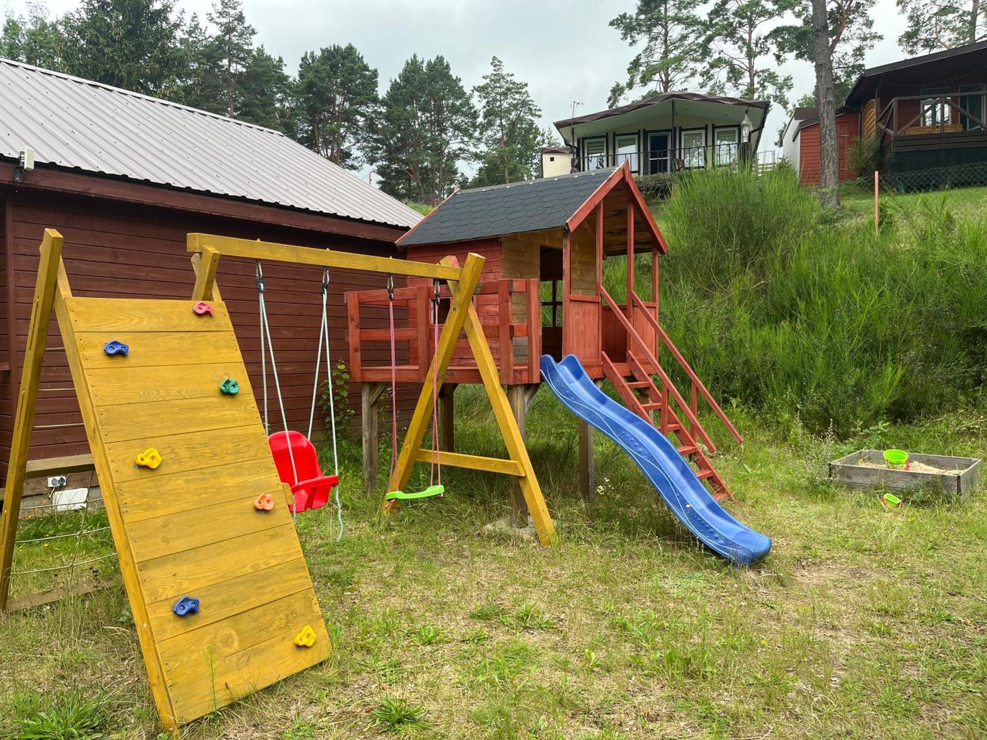 Ostoja Na Wzgorzu Hotell Swieszyno  Exteriör bild